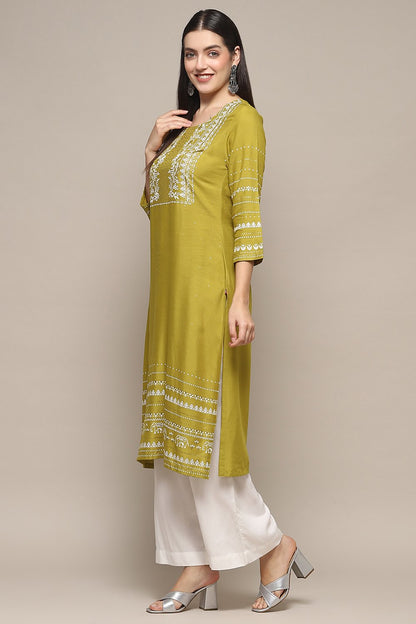 Mehendi Majesty: Kurti and White Palazzo Duo