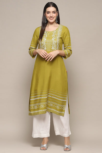 Mehendi Majesty: Kurti and White Palazzo Duo